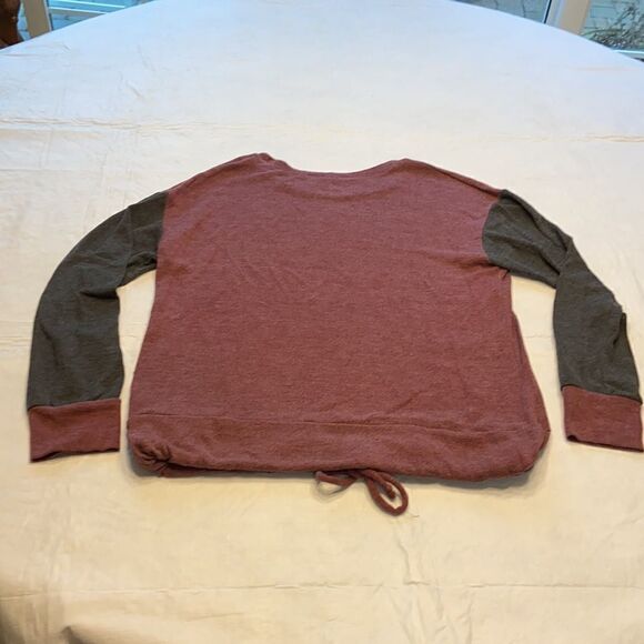 Maroon Graphic Long Sleeve Top - Picture 6 of 6